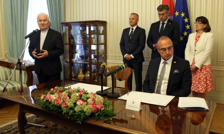 Hrvatska vlada dodijelila 600.000 kuna KŠC-u 'Ivan Pavao II' u Bihaću