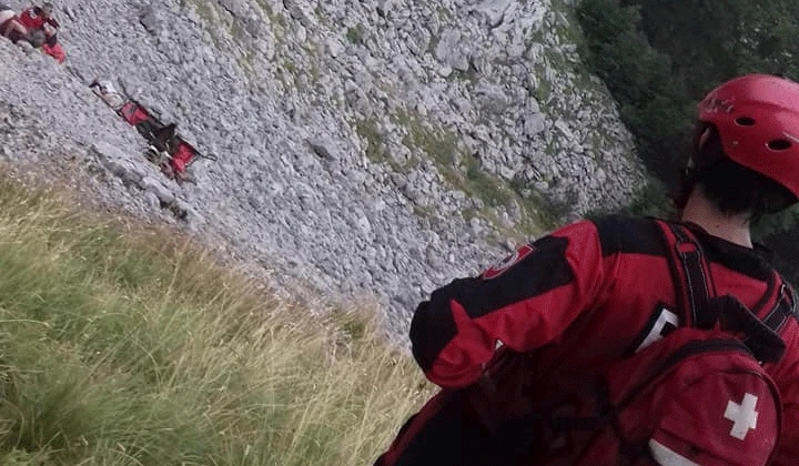 Pali niz stijene: Dvojica planinara poginula na planini Lebršnik