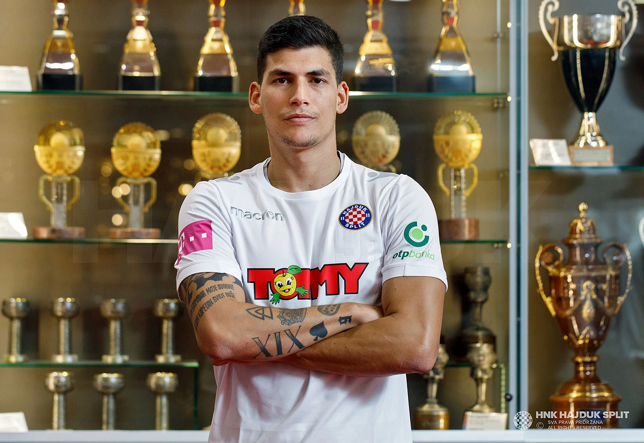 Andrijašević u Rijeci, Hajduk doveo Peruanca hrvatskih korijena