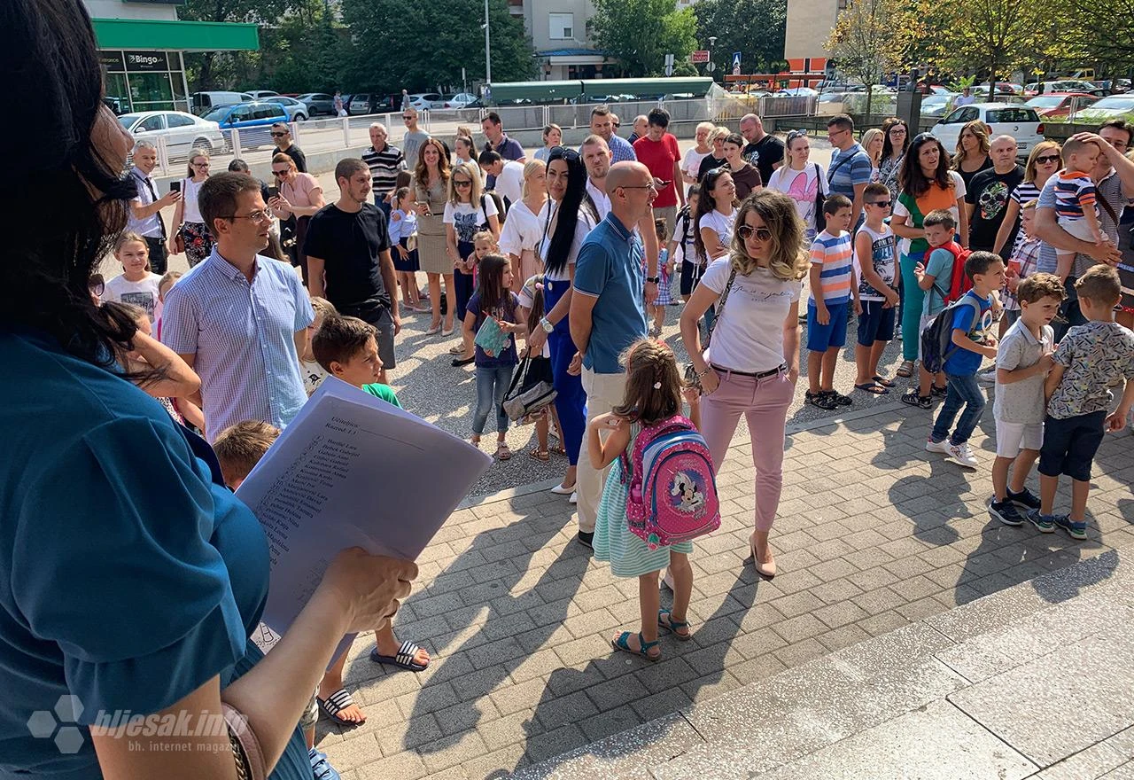 FOTO i AUDIO | Počela nastava u mostarskim školama