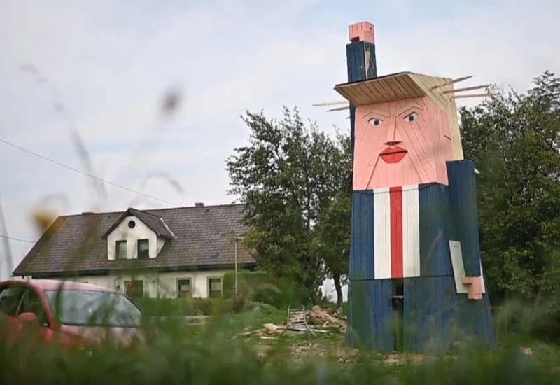 Drveni Trump u Sloveniji