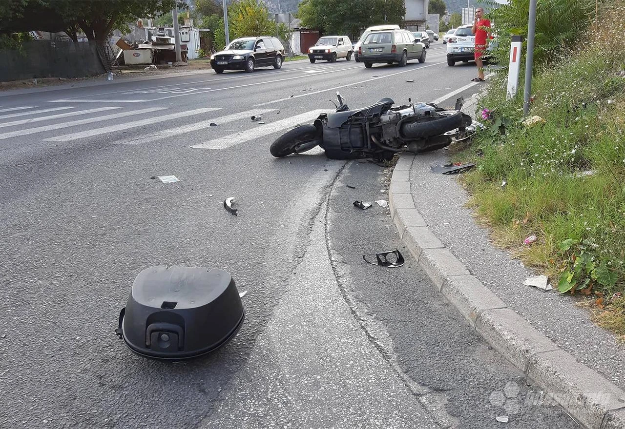 Mostar: Motociklist ozlijeđen u prometnoj nesreći