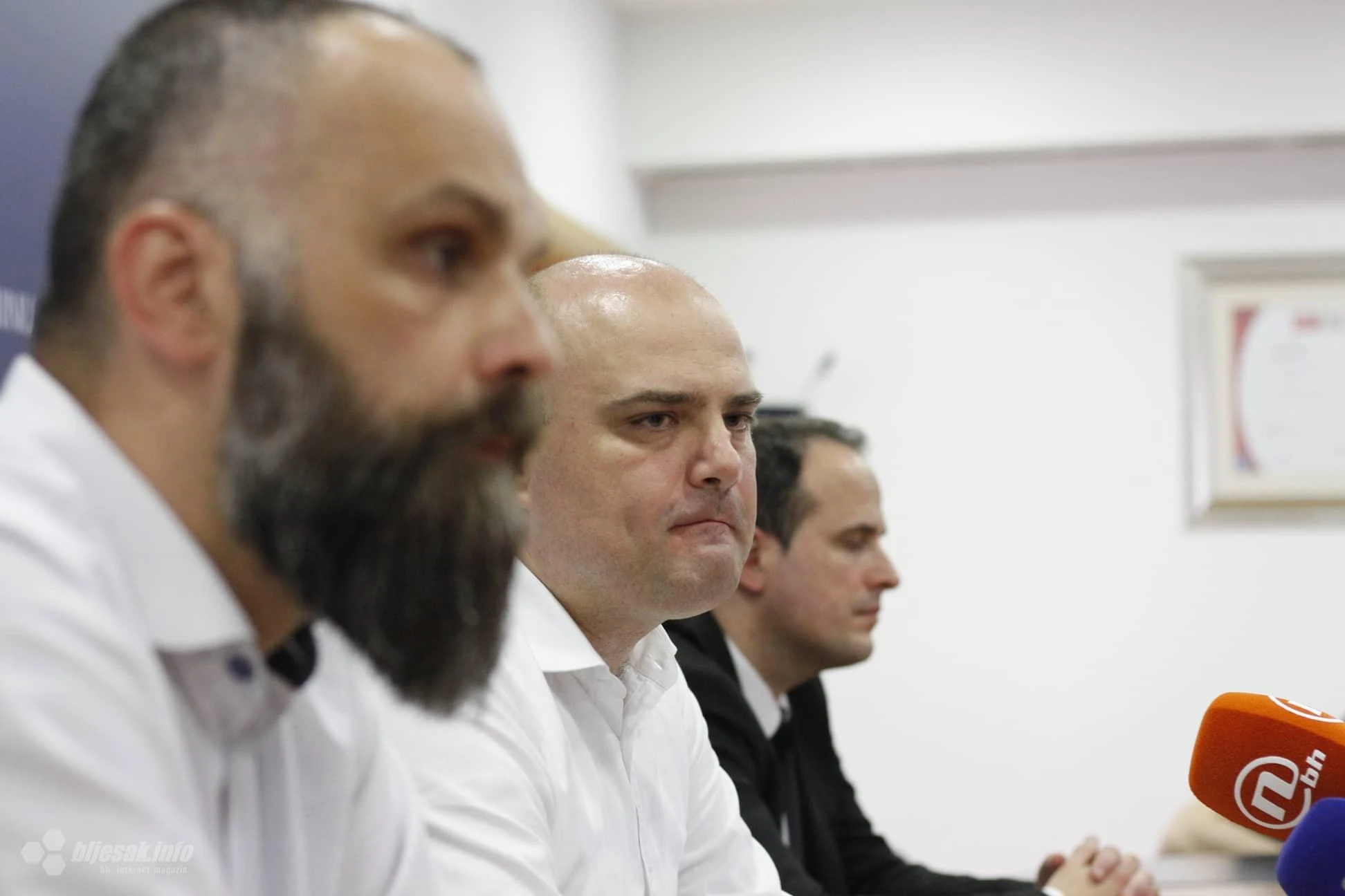 Tko Aluminiju podmeće nove vlasnike?