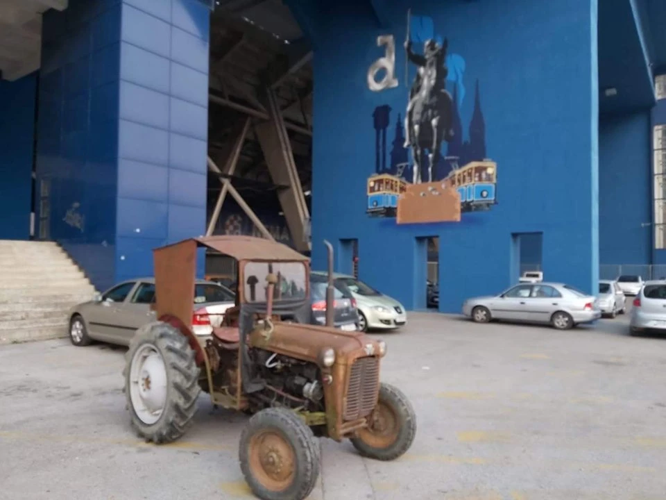 Prvo tenk, pa traktor- Sve je dobro dok ne puca