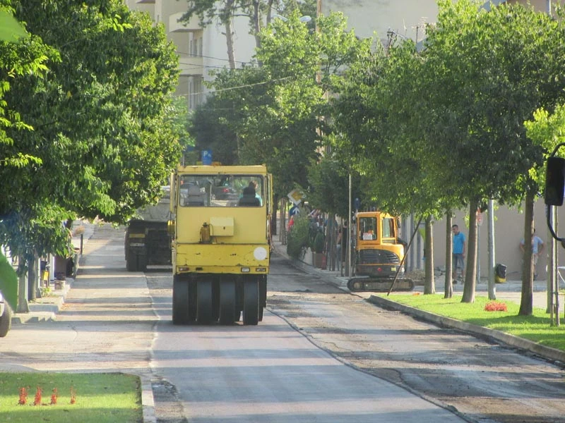 Šminka se središte Ljubuškog: Grade se nogostupi, uređuje zelenilo…