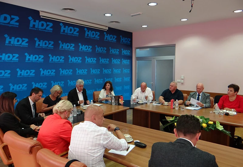 HDZ BiH i Aluminij: Krizni stožer osigurao otpremnine i prelazi u fazu mirovanja