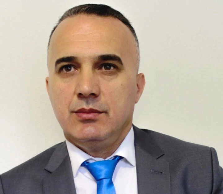 Mujanović: Samo ako je SDA spremna na odricanje, moguć je izlazak iz krize 