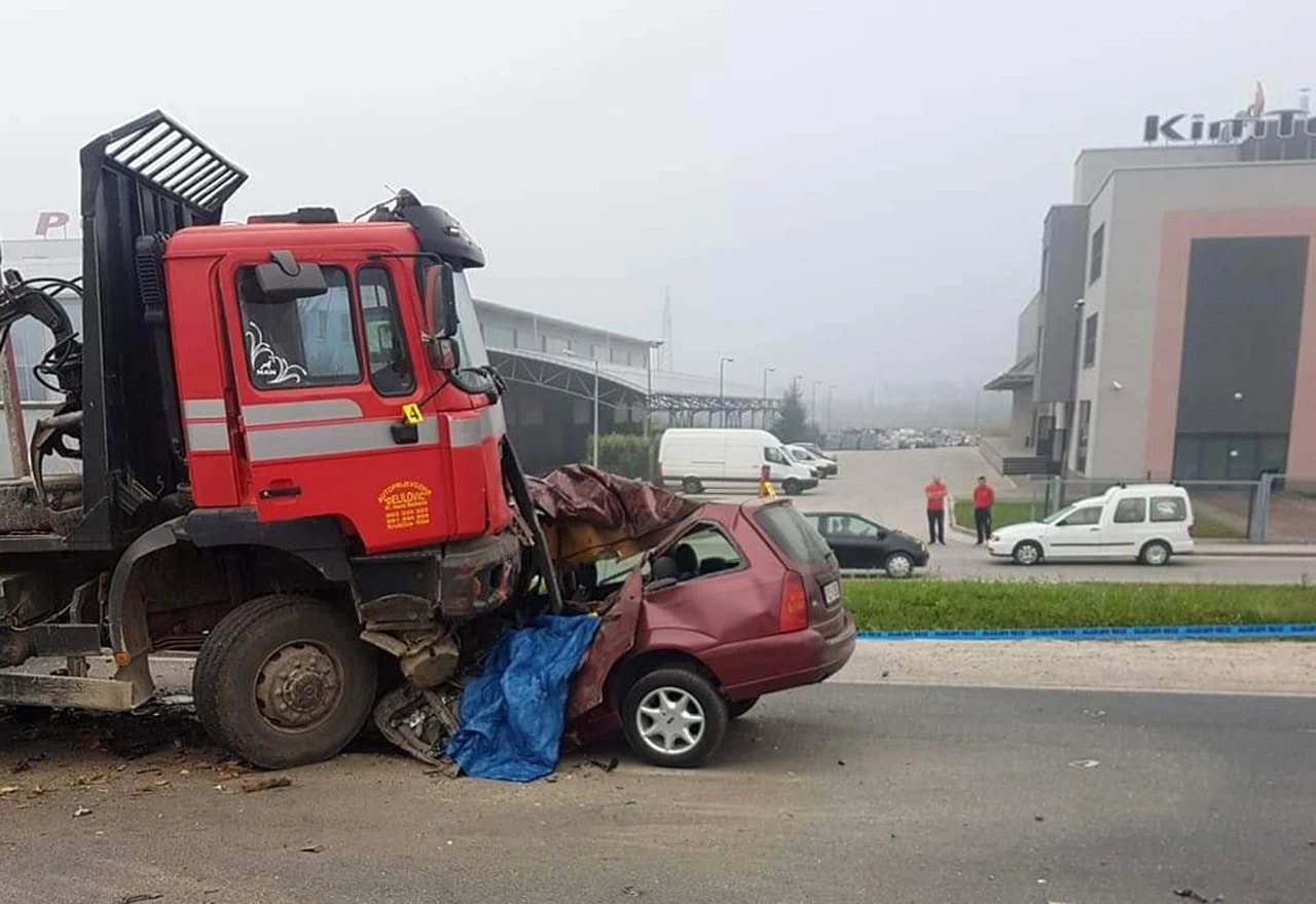 Težak sudar kod Viteza, poginula jedna osoba