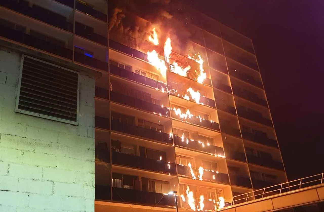 Požar u bolnici: Jedna osoba poginula, osam ozlijeđenih 