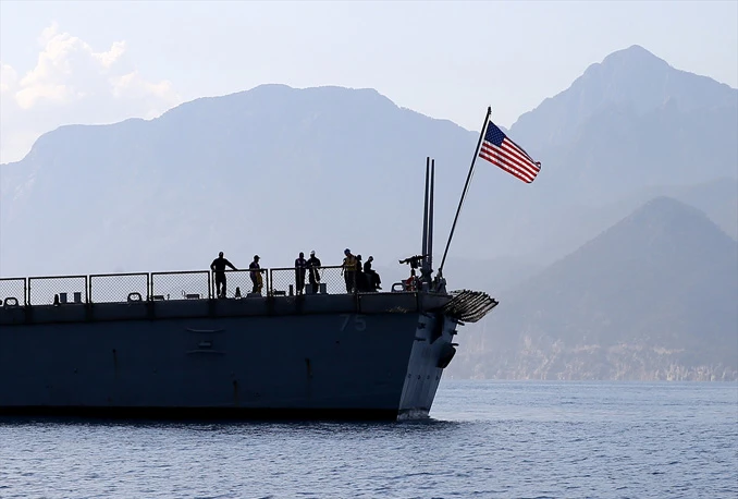 Američka mornarica traži ponude za najveći autonomni ratni brod