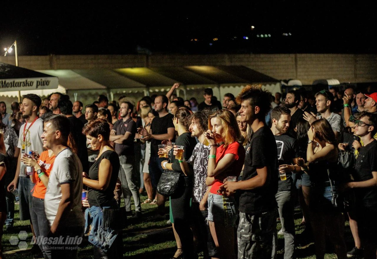 EvergreenFest: Neistiniti navodi spisateljice 