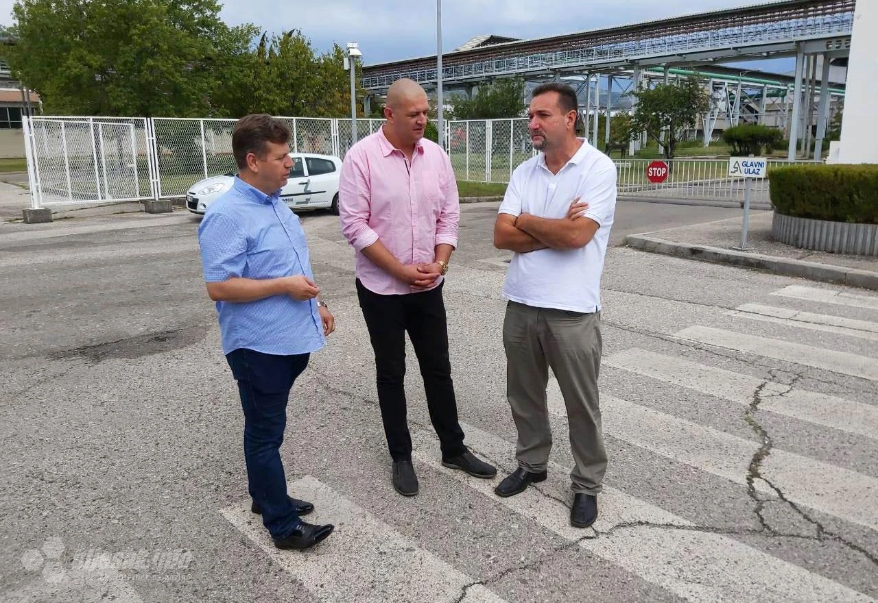 VIDEO | Sindikalisti zauzimaju startne pozicije