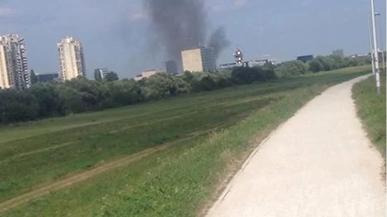 Zagreb: Gorjela zgrada u kojoj se nalaze ministarstva