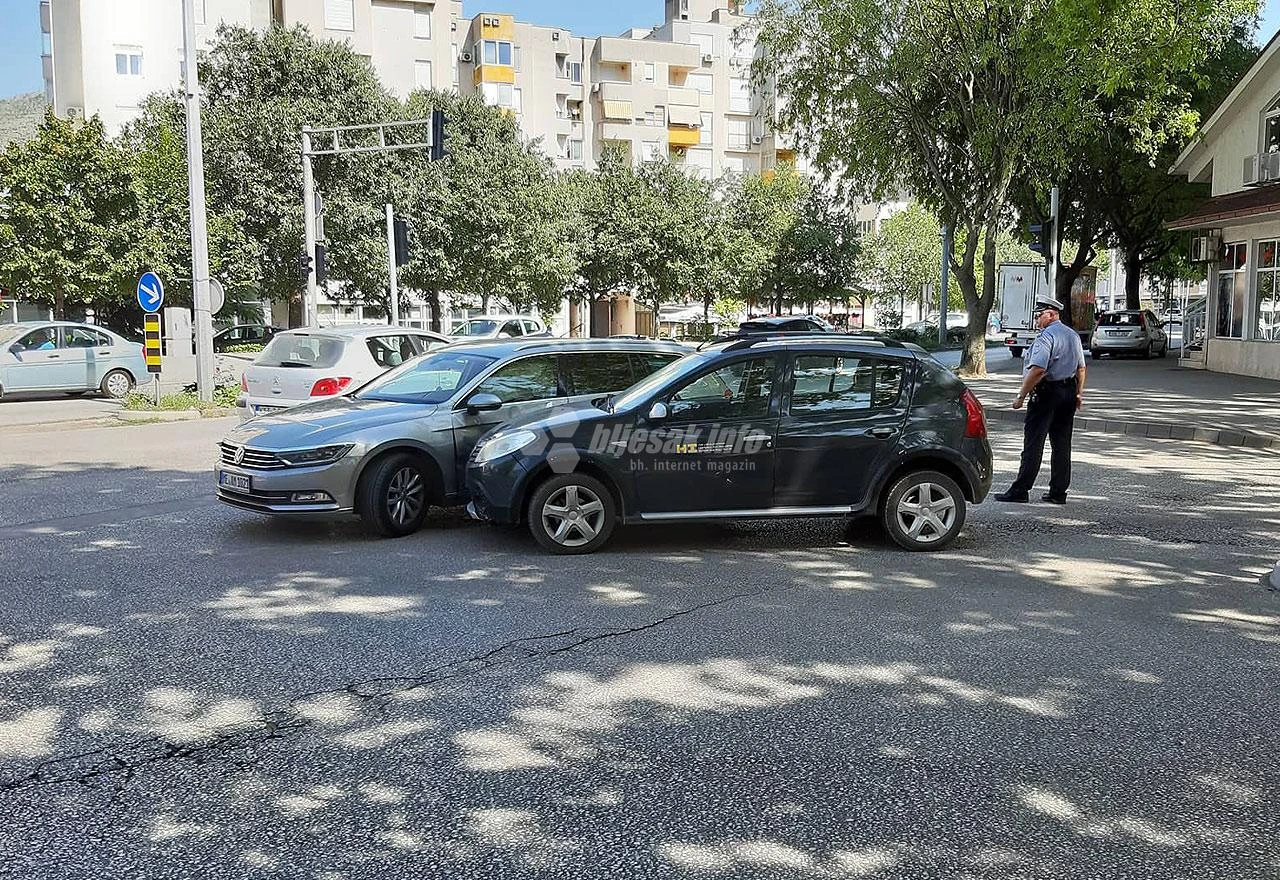 Mostar: Dvije prometne nesreće u skoro isto vrijeme