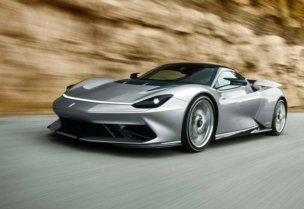 Pininfarina Battista na Rimčev pogon testira se na cesti