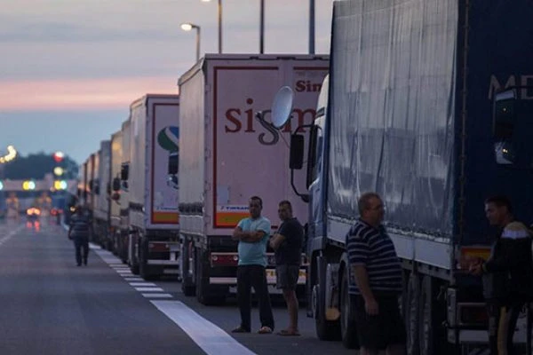 UNO BiH: Špediteri pozvani na razgovor, nema potrebe za blokadom