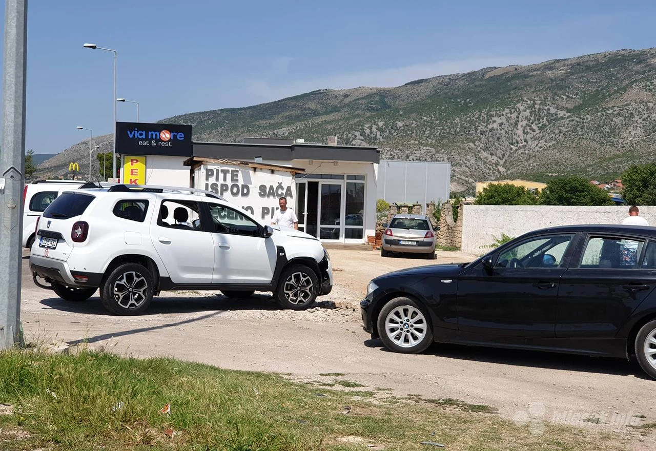 Troje lakše ozlijeđenih, tri lakše nesreće u Mostaru