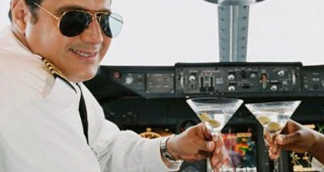 Škotska policija uhitila pilote nakon što su pali na alkotestu