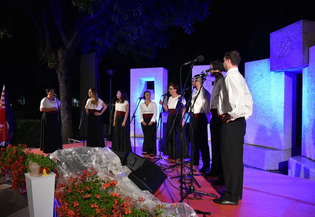 Unatoč vremenskim neprilikama, podijeljene nagrade na VI. Festivalu klapske pisme u Posušju
