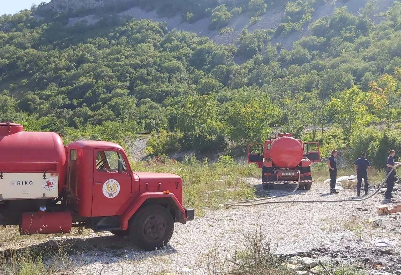 Vatrogasci intervenirali na Buni