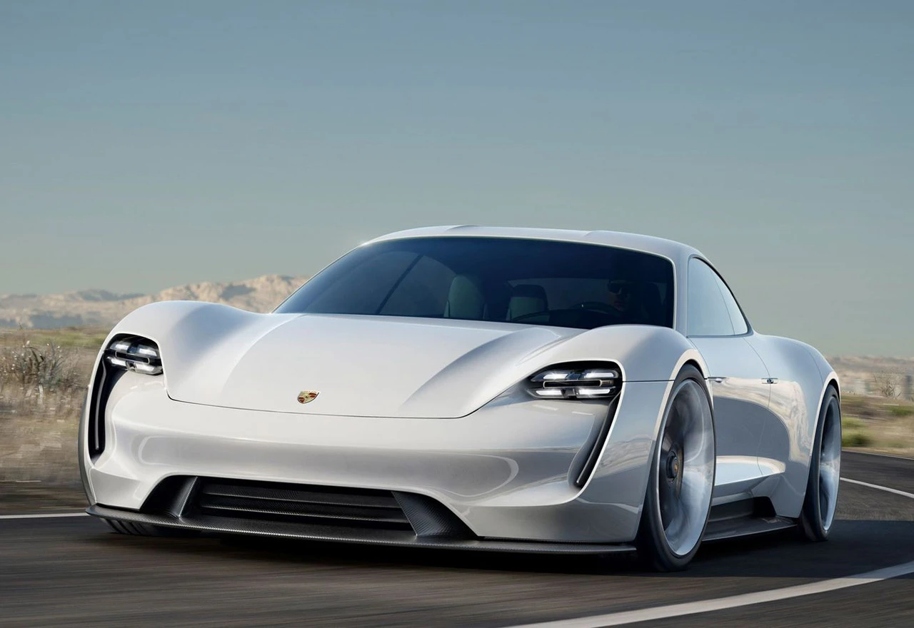 Za Porsche Taycana već zaprimljeno 30 tisuća narudžbi