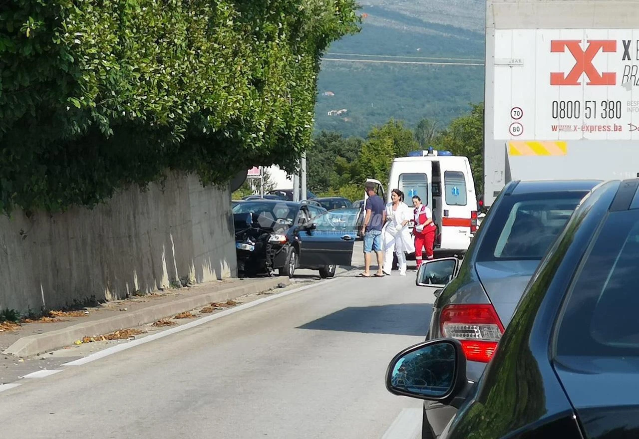Široki Brijeg: Automobilom se zabio u zid