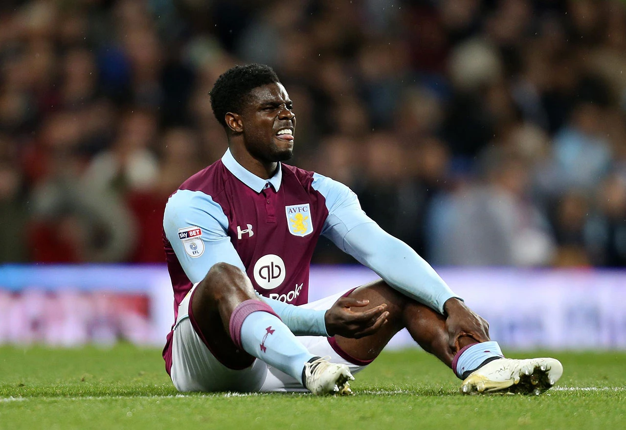 Micah Richards u 31. godini završio nogometnu karijeru