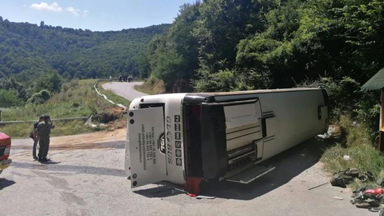 Srbija: U prevrtanju autobusa ozlijeđena 23 vojnika