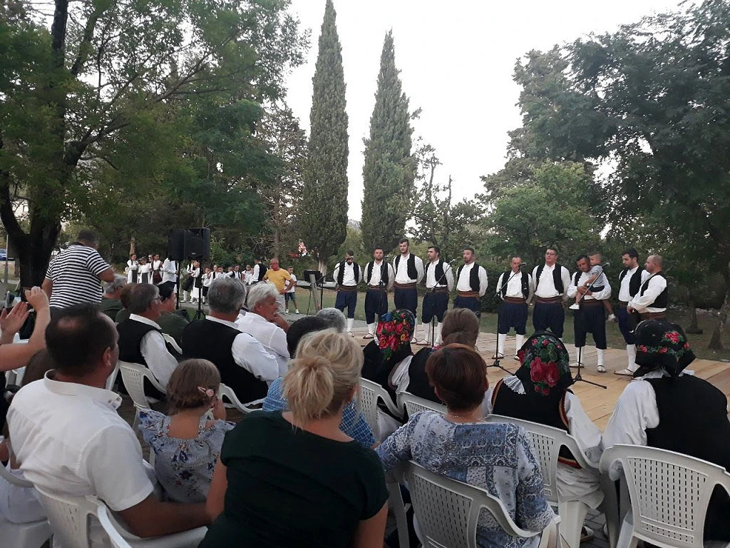 U Ljubuškom održana izložba rukotvorina te večer tradicijskih pjesama i plesova