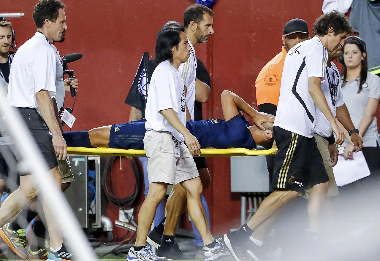 Asensiju popucao križni ligament, Real u problemima