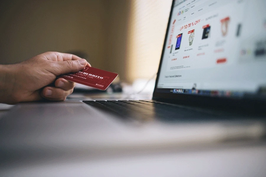 Potrošili smo 2,4 milijuna KM na online kupovinu