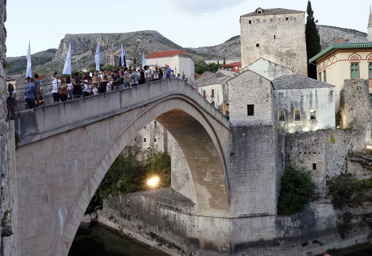 Mostar obilježio 15. godišnjicu obnove Starog mosta
