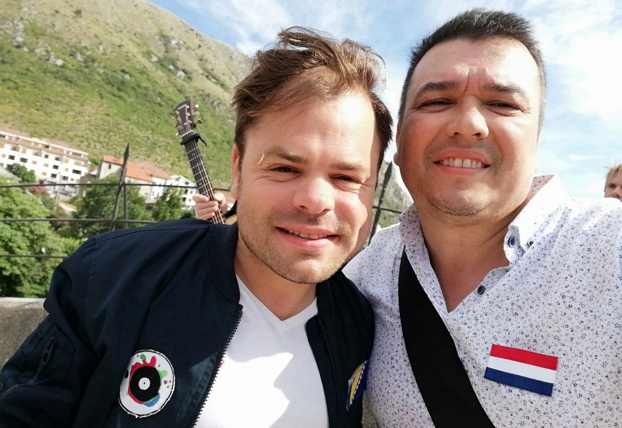 Van Velzen i Mara snimili 'Wildfire'