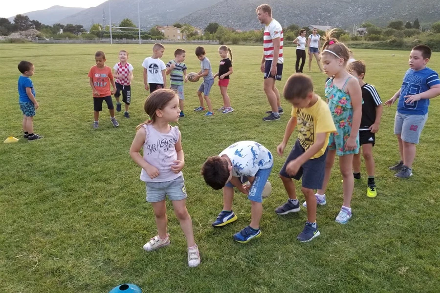 Mostar: Započeo sportski kamp za djecu, oduševljeni i roditelji i djeca