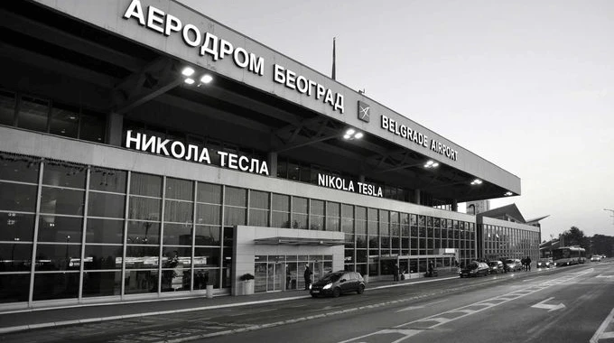 Zbog dojave o bombi evakuirani putnici u zračnoj luci u Beogradu
