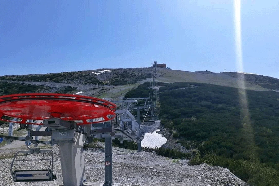 20 osoba zaglavilo na ski-liftu na Bjelašnici