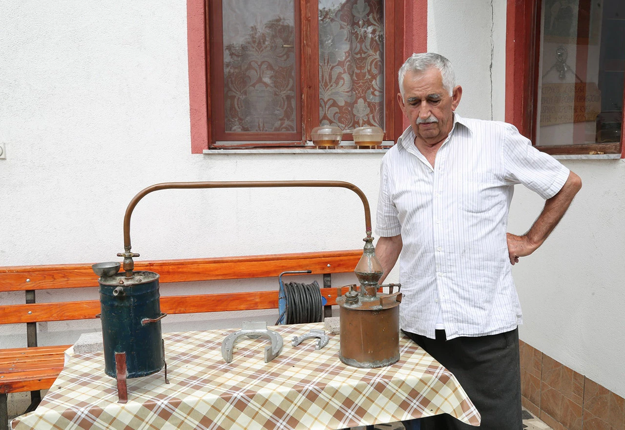 Jošo ima najmanji rakijski kotao na svijetu