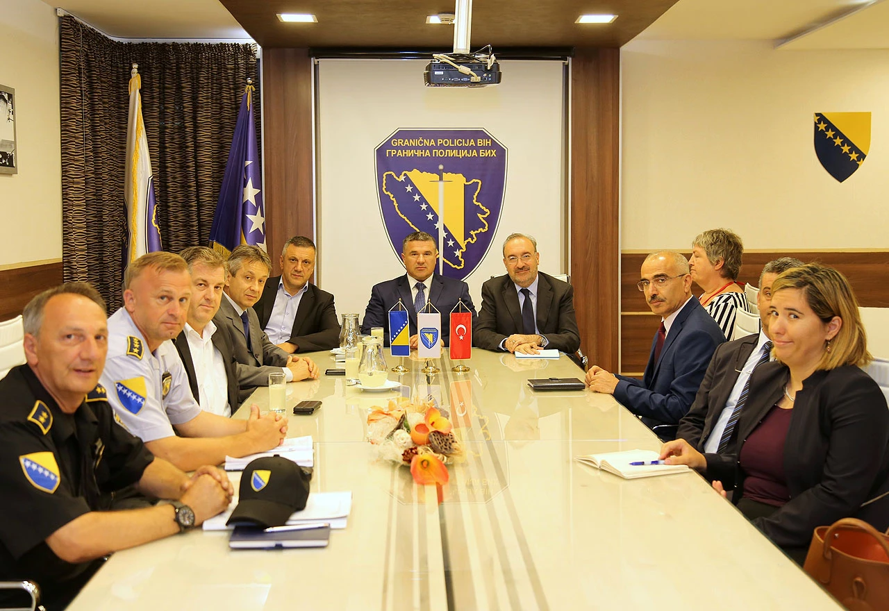Naguravanje Erdoganova osiguranja po Sarajevu 'preuveličali neki mediji'
