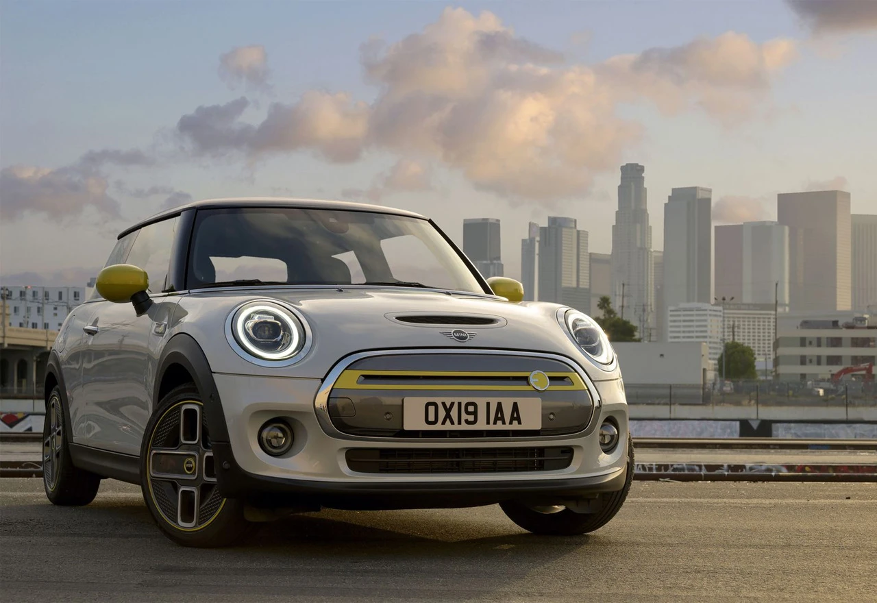 BMW predstavio Mini Electric, verziju legendarnog automobila s električnim motorom