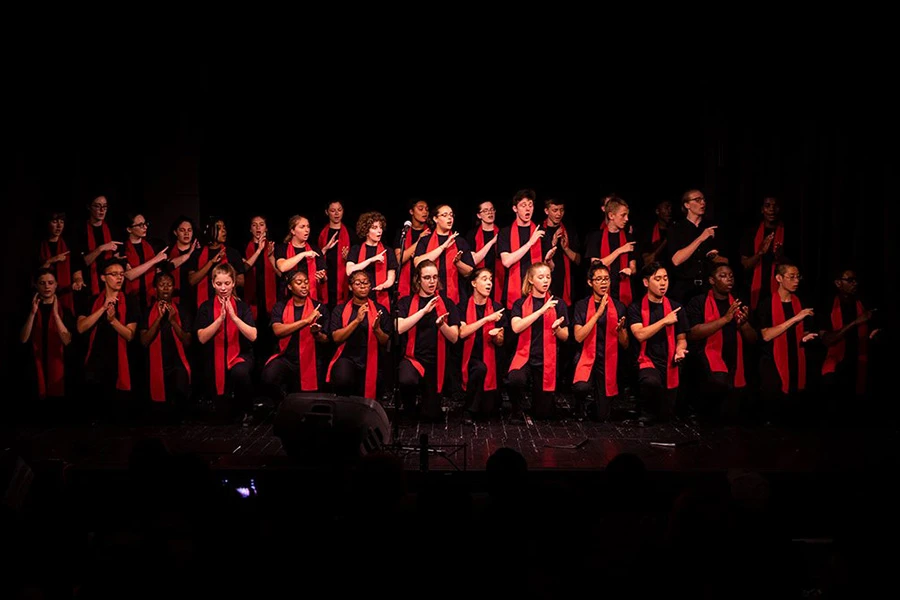 'Boston City Singers' priredio neobičan koncert u Mostaru