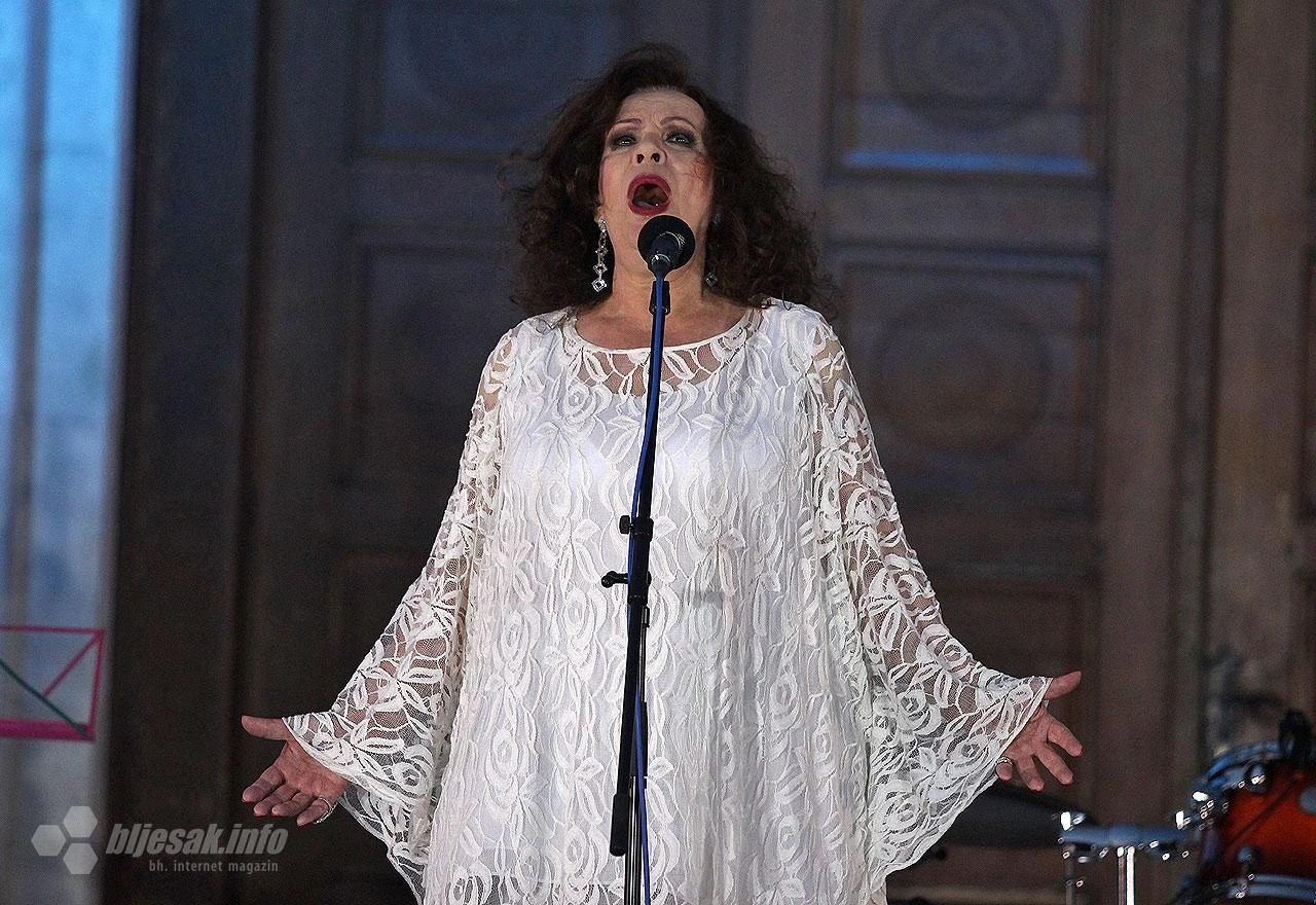 Zvučna imena hrvatske glazbe u revijalnom dijelu Festivala klapske pisme
