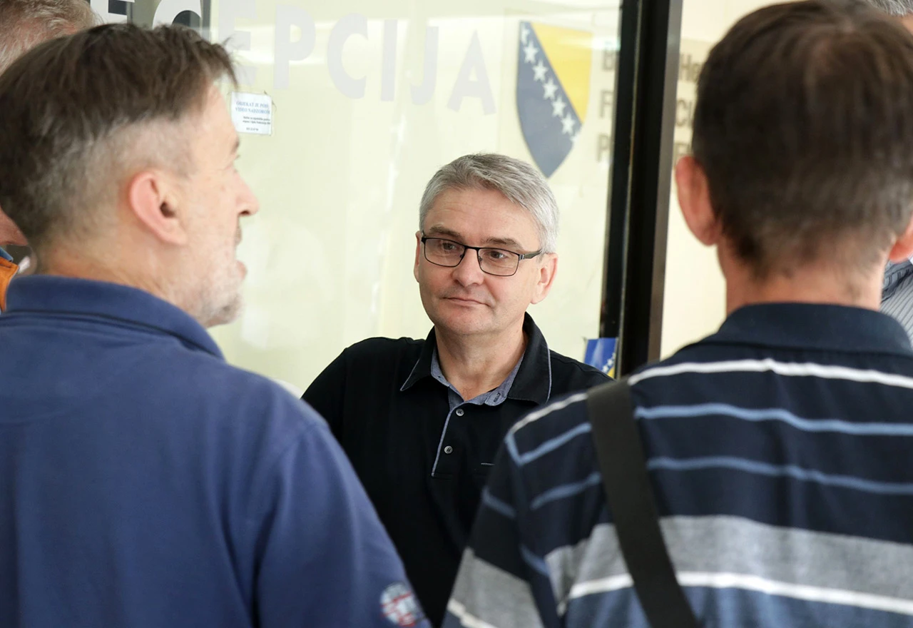 Branitelji traže zasjedanje Parlamenta u roku od 48 sati
