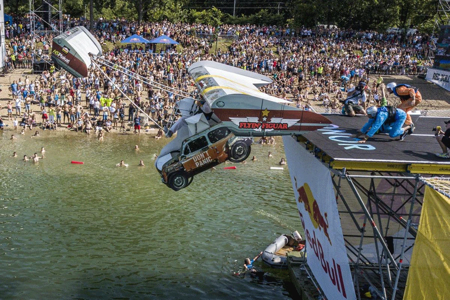 Red Bull Flugtag oduševio 50 tisuća gledatelja