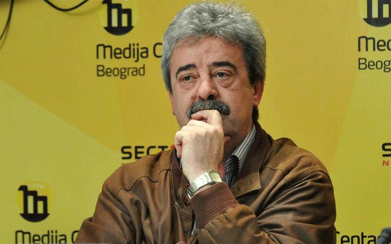 Preminuo Momir Bulatović