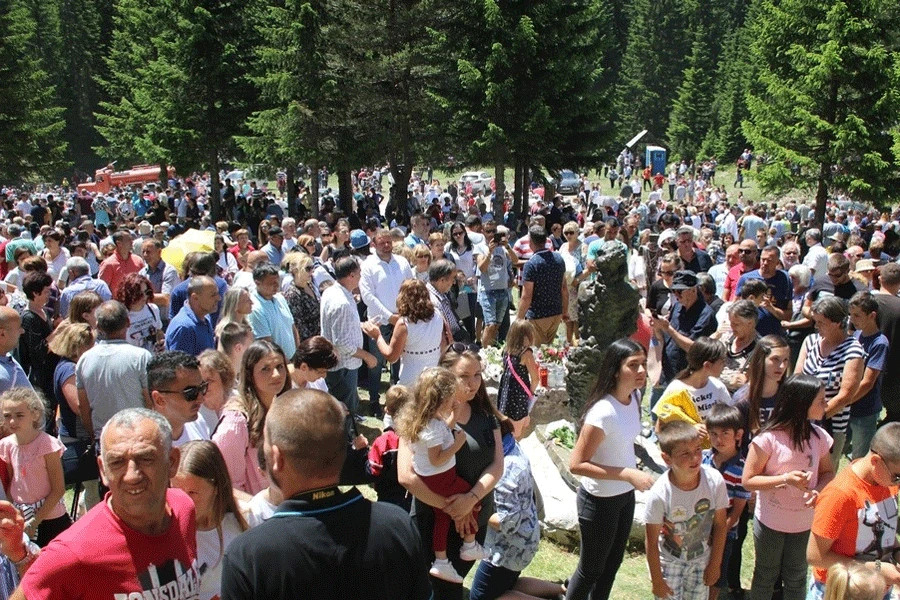 Preko 10.000 vjernika na Kedžari