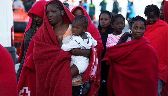 Kod obale Libije spašeno 400 migranata