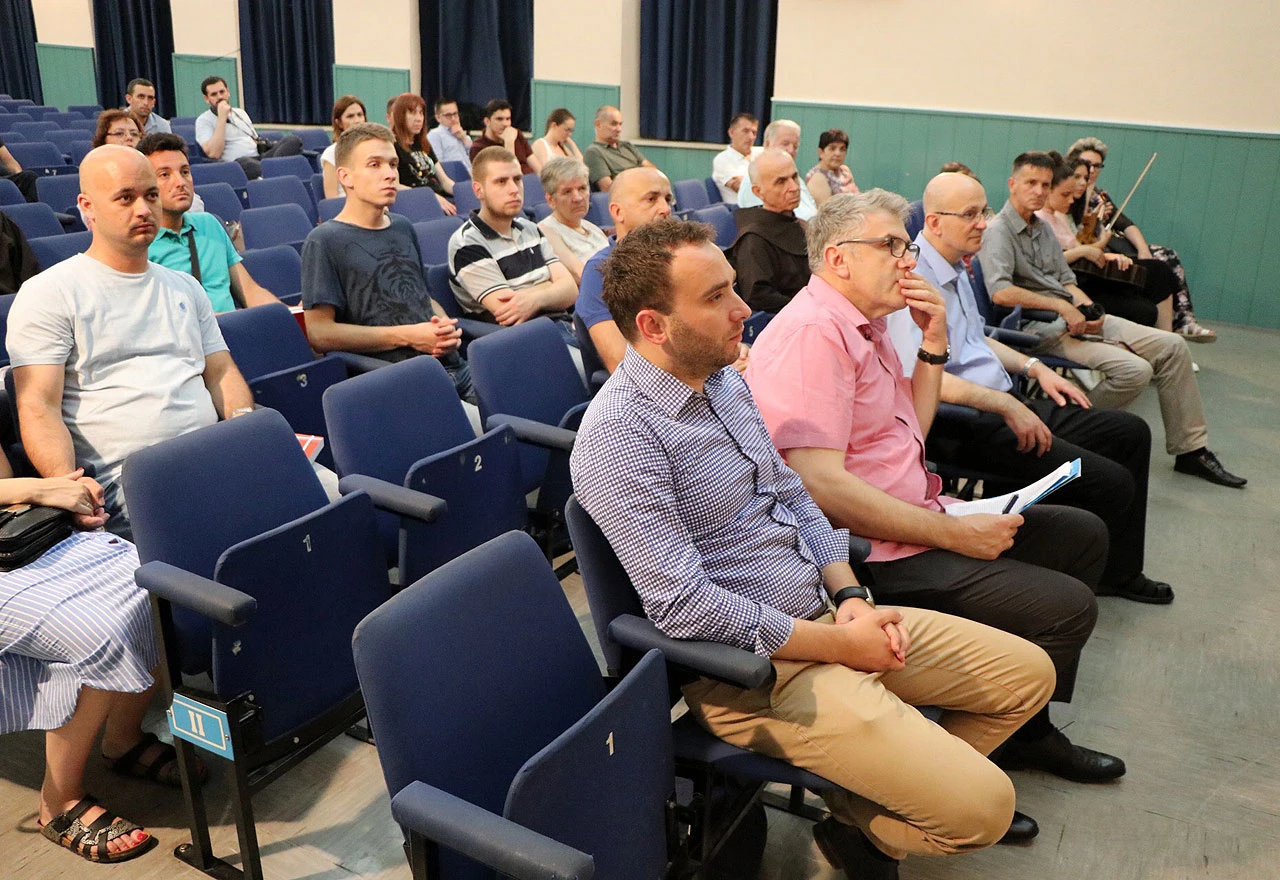 Široki Brijeg: Predstavljena knjiga ''Metastaze jedne revolucije''