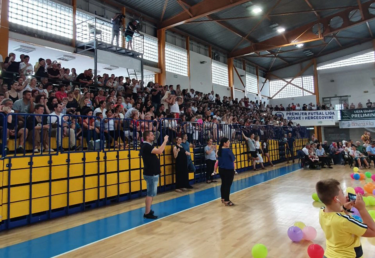 Mostar: Najmlađi obradovali roditelje simpatičnom priredbom