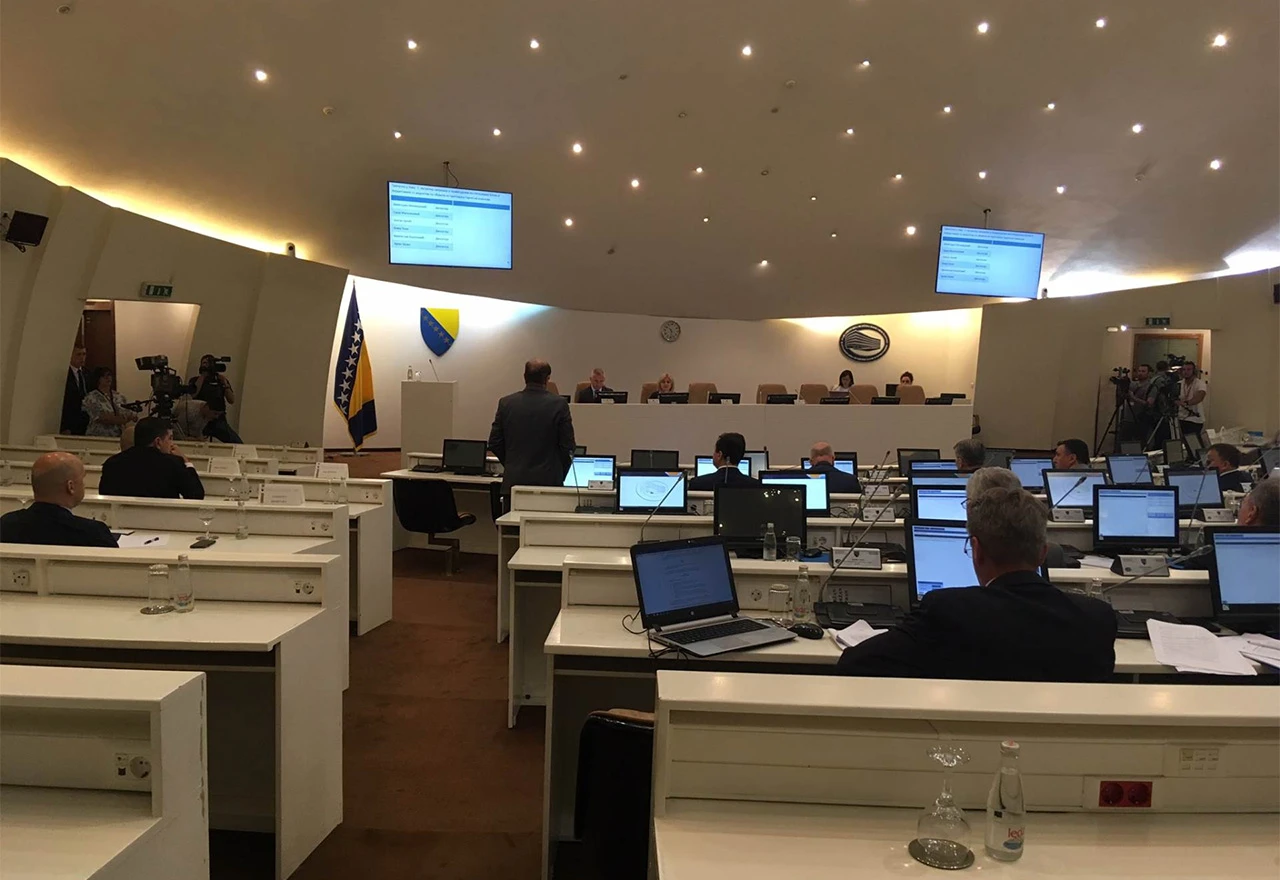 Zastupnička rasprava nastavljena, VSTV nije dobio poziv za sjednicu