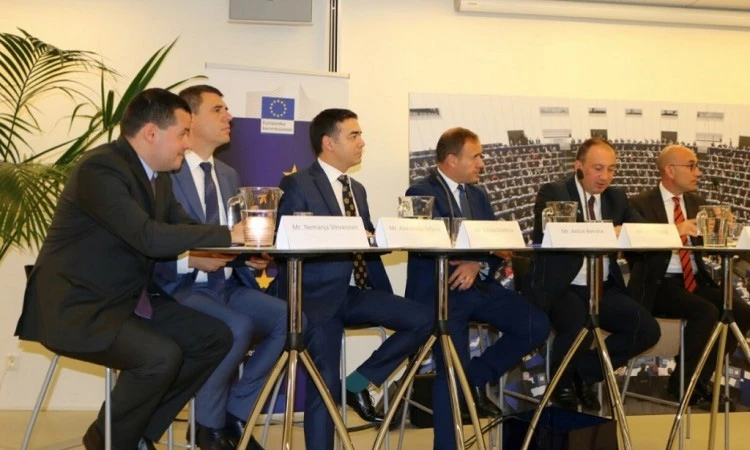 Crnadak: Korupcija i nepovjerenje u institucije razlog odlaska iz BiH
